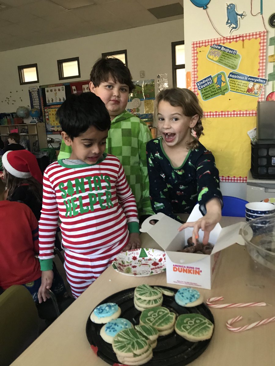 huffstet1's tweet photo. All aboard the Polar Express ⁦@PLPLowerSchool⁩ https://t.co/yDBwPFWHKg