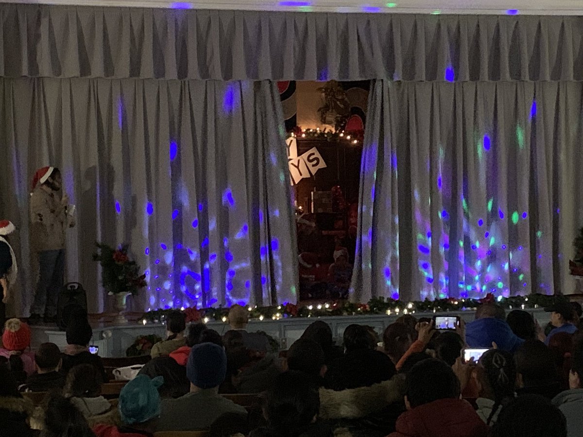 PS59Bronx's tweet photo. A good time was had by all at our annual Holiday Extravaganza! #CHCF https://t.co/FWmZ82h18a