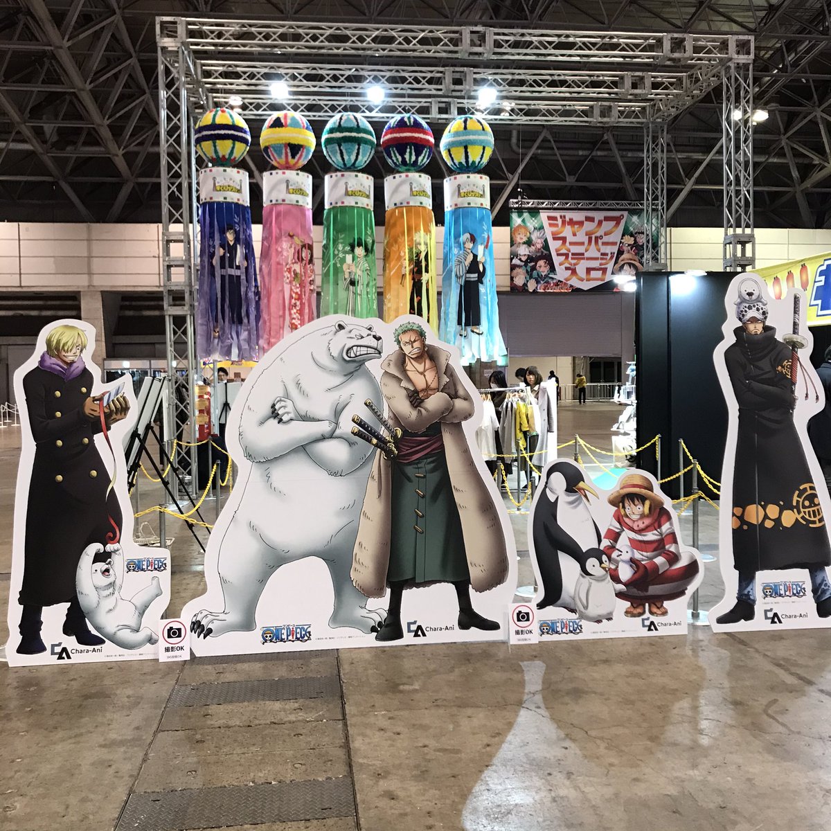 トイズワークス おはよう御座います 今日はジャンプフェスタ キャラアニブースではone Piece描き下ろし等身大パネルを展示しております 是非お立ち寄りの際は一緒に撮影なんていかがでしょうか Jf Onepiece