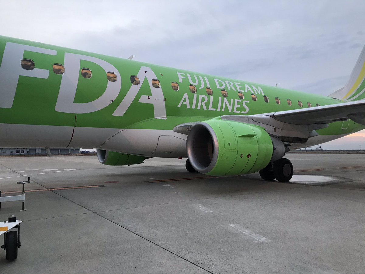 kou_kc_spd's tweet photo. 神戸空港から高知龍馬空港線就航で、FDAで飛んで来た^_^
4,351円取れたので。
のんびりしまーす！
#FDA #JA08FJ #teagreen 
#高知龍馬空港 https://t.co/SQtX1XBBvB