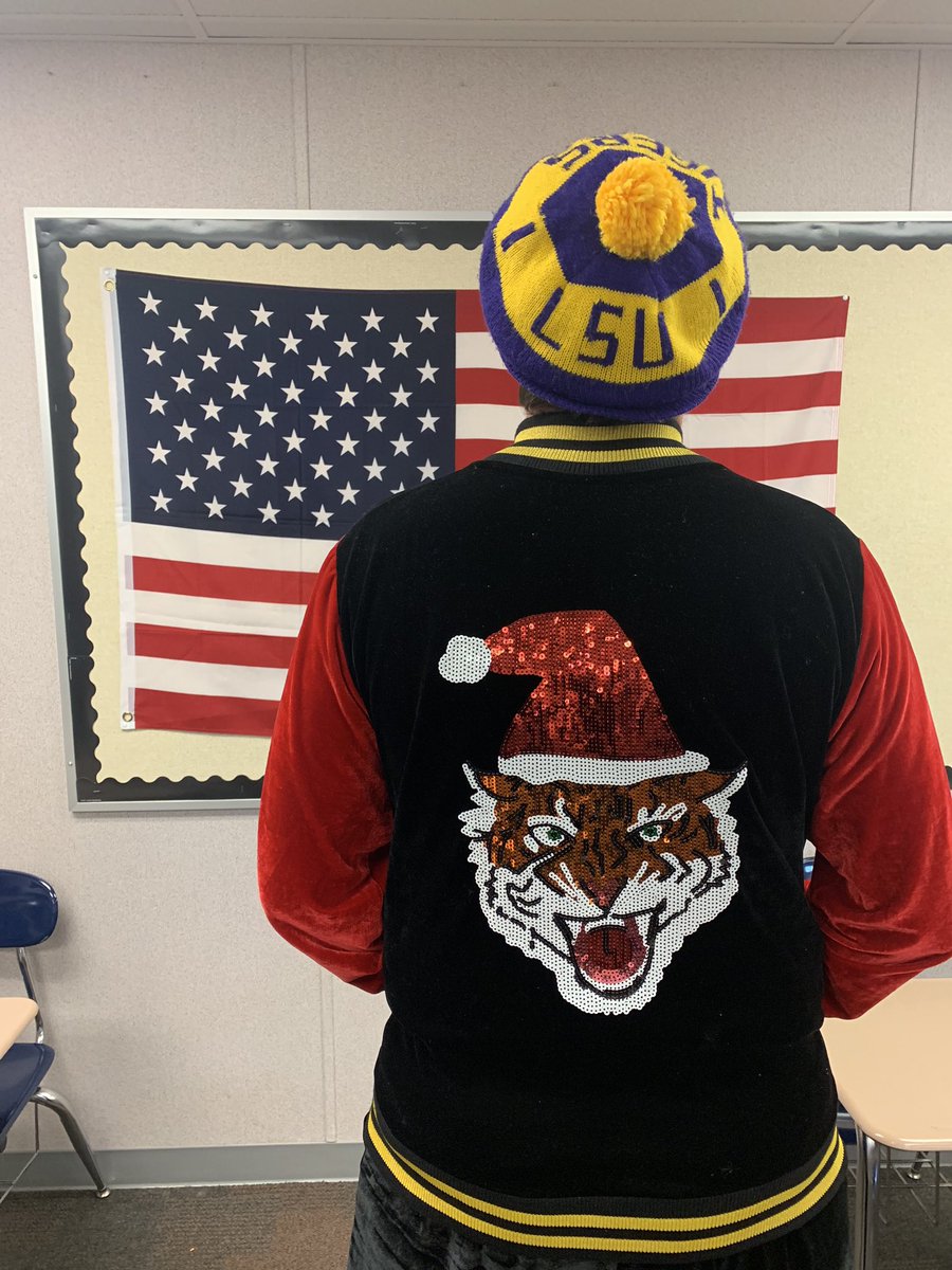 585Podcast's tweet photo. If you listened to our last show, here is what Mr. Frilot wore for ugly sweater day 😳 https://t.co/J5BAfiR2TV