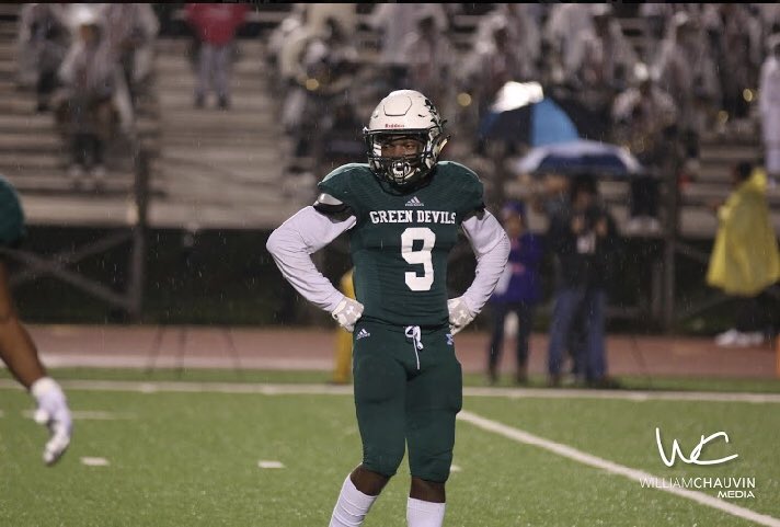 DwayneRiley16's tweet photo. I am blessed to say I’ve received my second offer from Clarke University🙏🏾 thanks @CoachMRegalado @CoachAHicks @ClarkePrideFB https://t.co/YU5CcwDalP