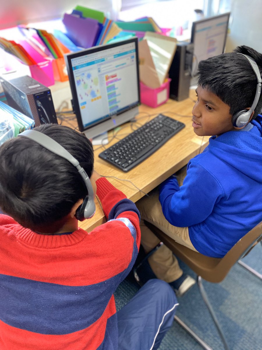 kimlgeorge's tweet image. #CSEdWeek & #HourofCode may be over, but we’re moving #BeyondtheHourofCode
#CSforGood #AI 
Functions, events, & variables
Oh my!
Explore ethical machine learning 
@codeorg #WhyLP #truenorthbrunswick