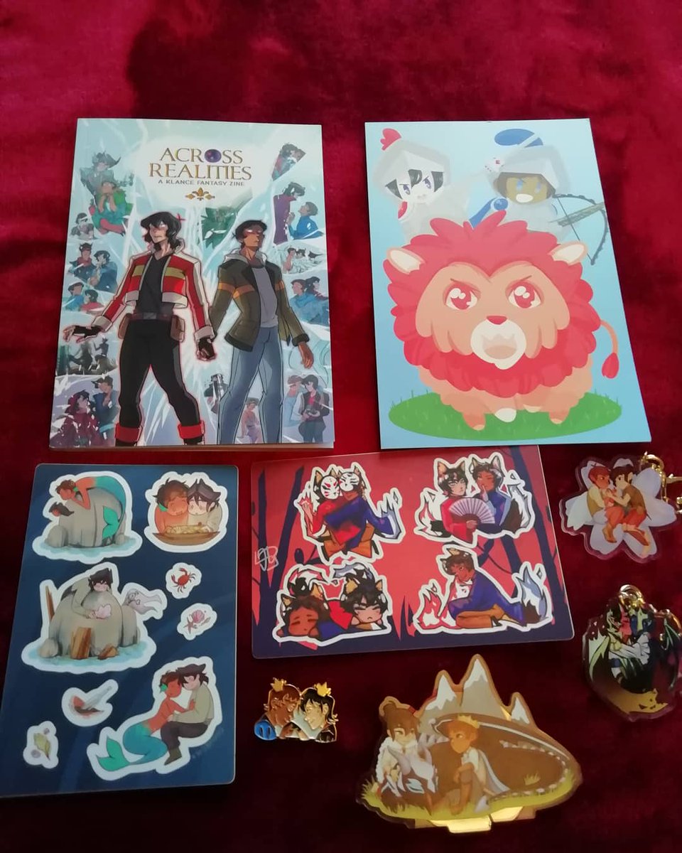 d4s_scribbles's tweet photo. Look what arrived! Many thanks to all involved in @klfantasyzine, it's so beautiful!!!! ❤️💙 https://t.co/VlRMiGa8IS