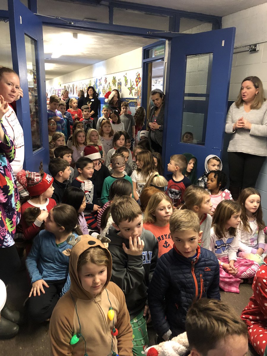 HolliCaulfield's tweet photo. Busy, busy, busy at Wheelock this week!!! #weekbeforebreak https://t.co/OEfSSkn6MD