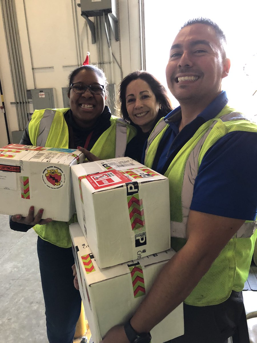 shoffman80's tweet photo. We need to find these packages STAT!!! Morning Sort to the rescue!! Plus Audrey came in clutch with the Golf Cart!! #PeakSmiles #staycalmandhavefun @JStanton1907 @air1man @rossiups @AletheiaSpoon @audreyvb3 @jrindafernshaw https://t.co/T9nTgGR0v5