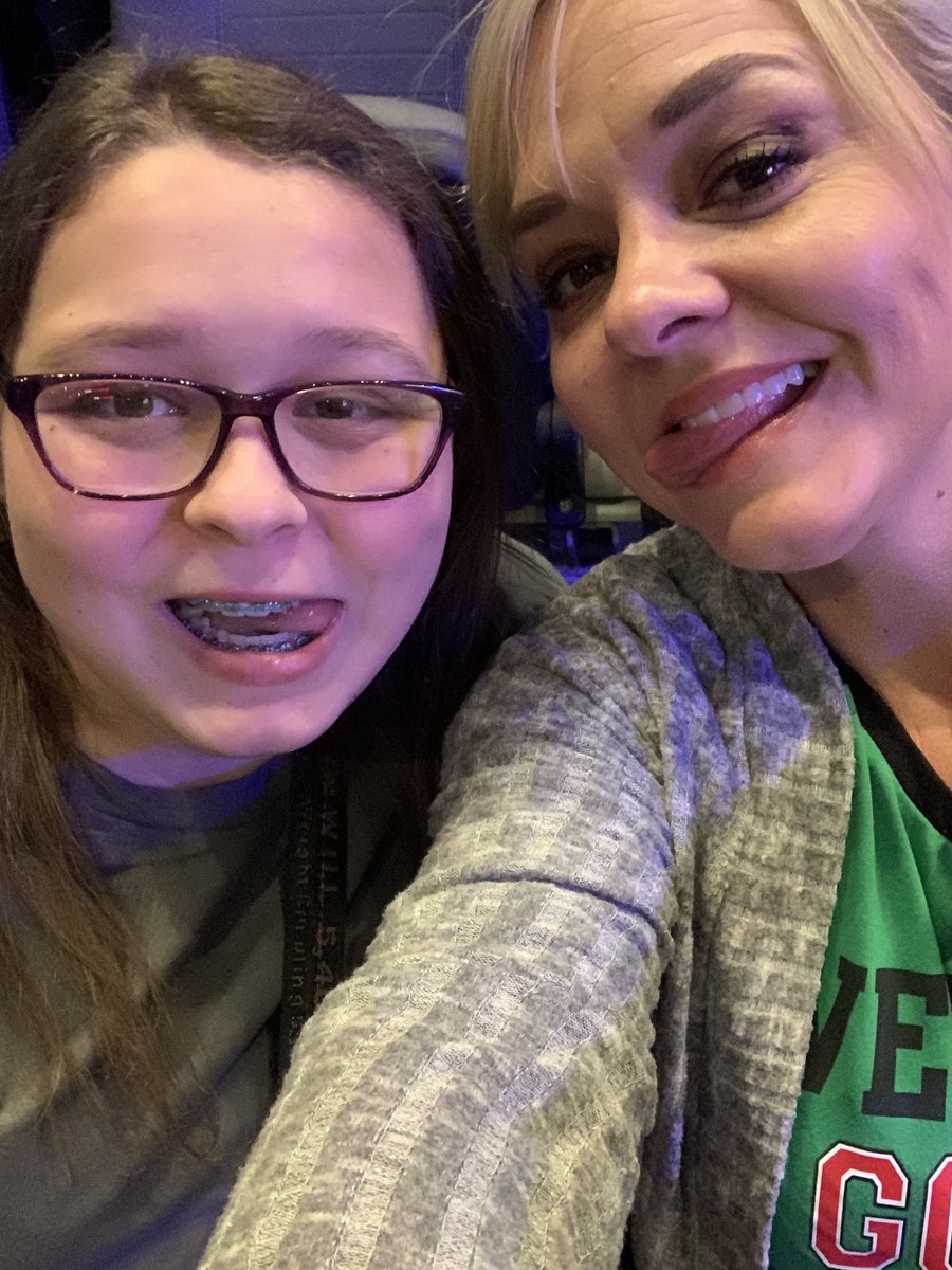 kelarnold_IT's tweet photo. #961JingleBall https://t.co/L40Ryc4qUw