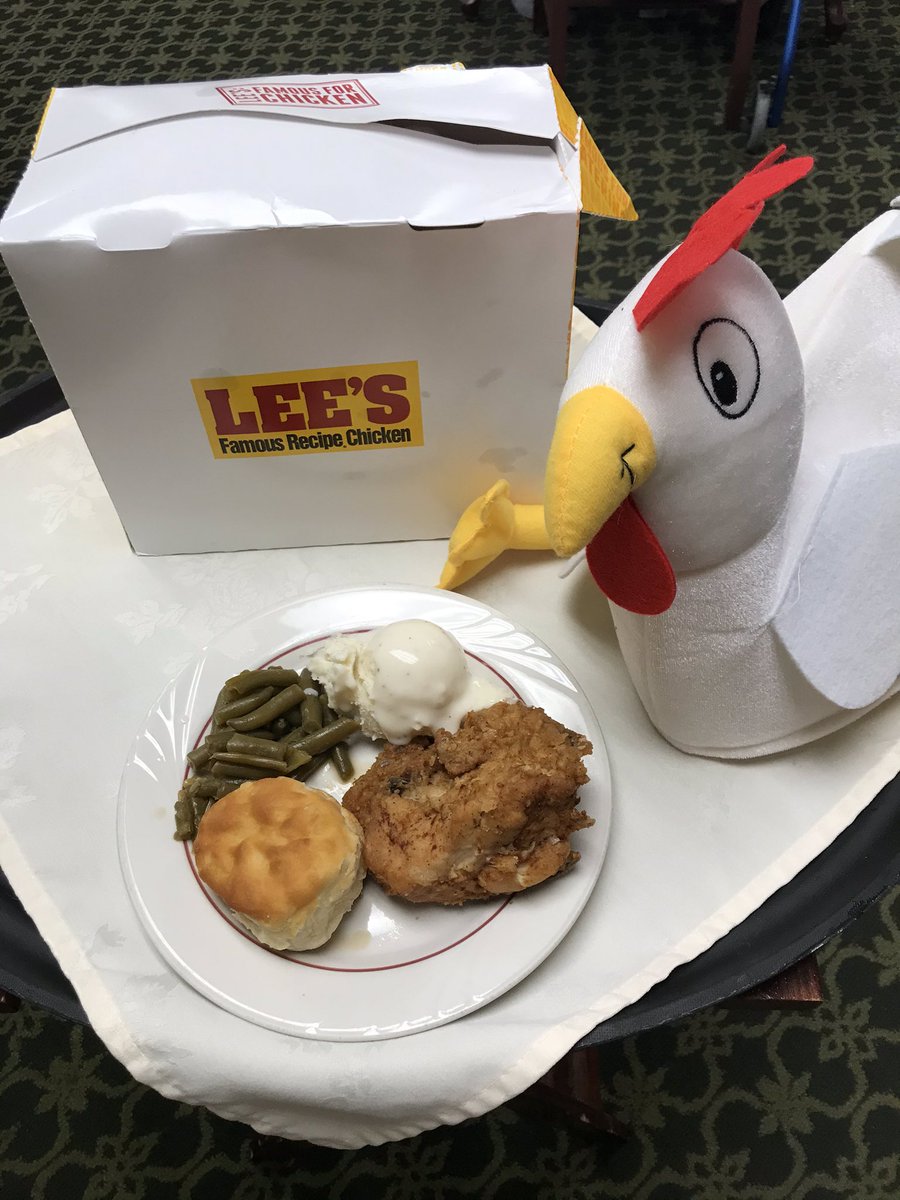 ParkTerraceHC's tweet photo. Did Someone Say Chicken ? Taste Of Town Lee’s Chicken #SKYcloud9 #Tasteoftown #Trilogyfun @TomAlaimo2 @MelissaLarmour @AnnaLadig @KySportsRadio https://t.co/SPgakdHAbc