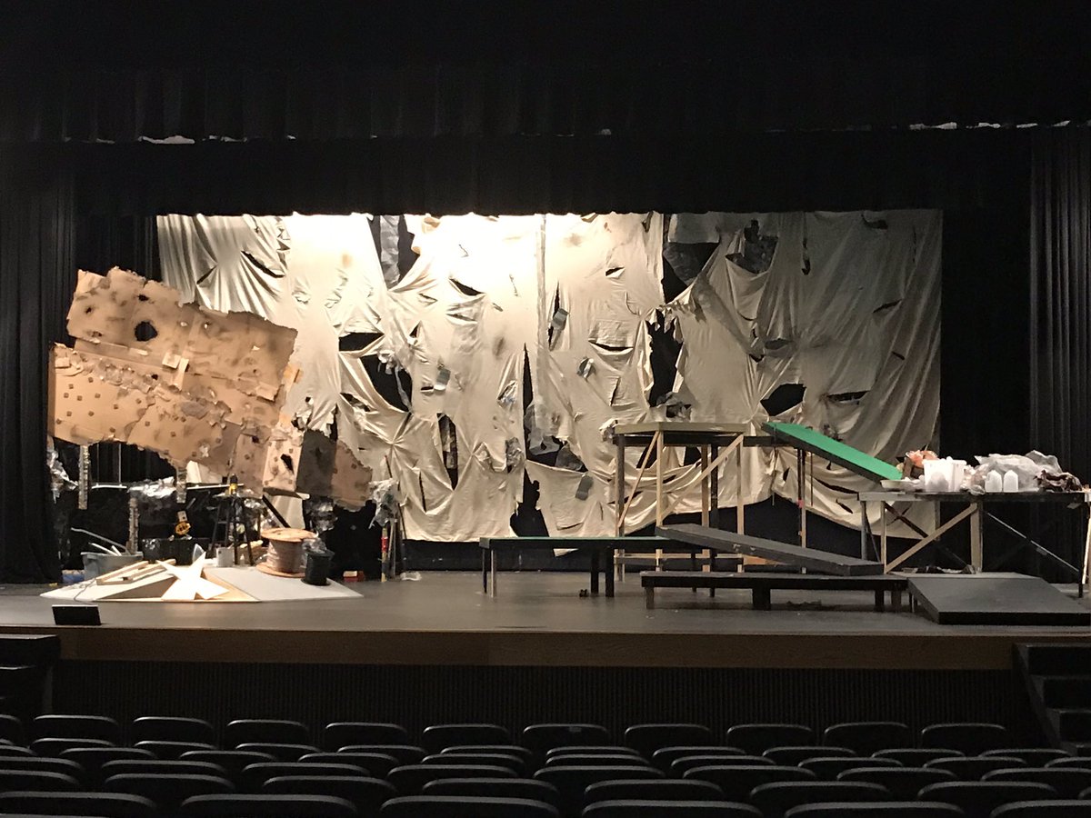 Director_D_WEHS's tweet photo. @backstagebekka @DavidVinsonWISD @WEHS_Raiders @Wylie_Fine_Arts  Lord of the Flies build out Christmas break is not until 6 pm in this family! https://t.co/1tzeGeNEZe