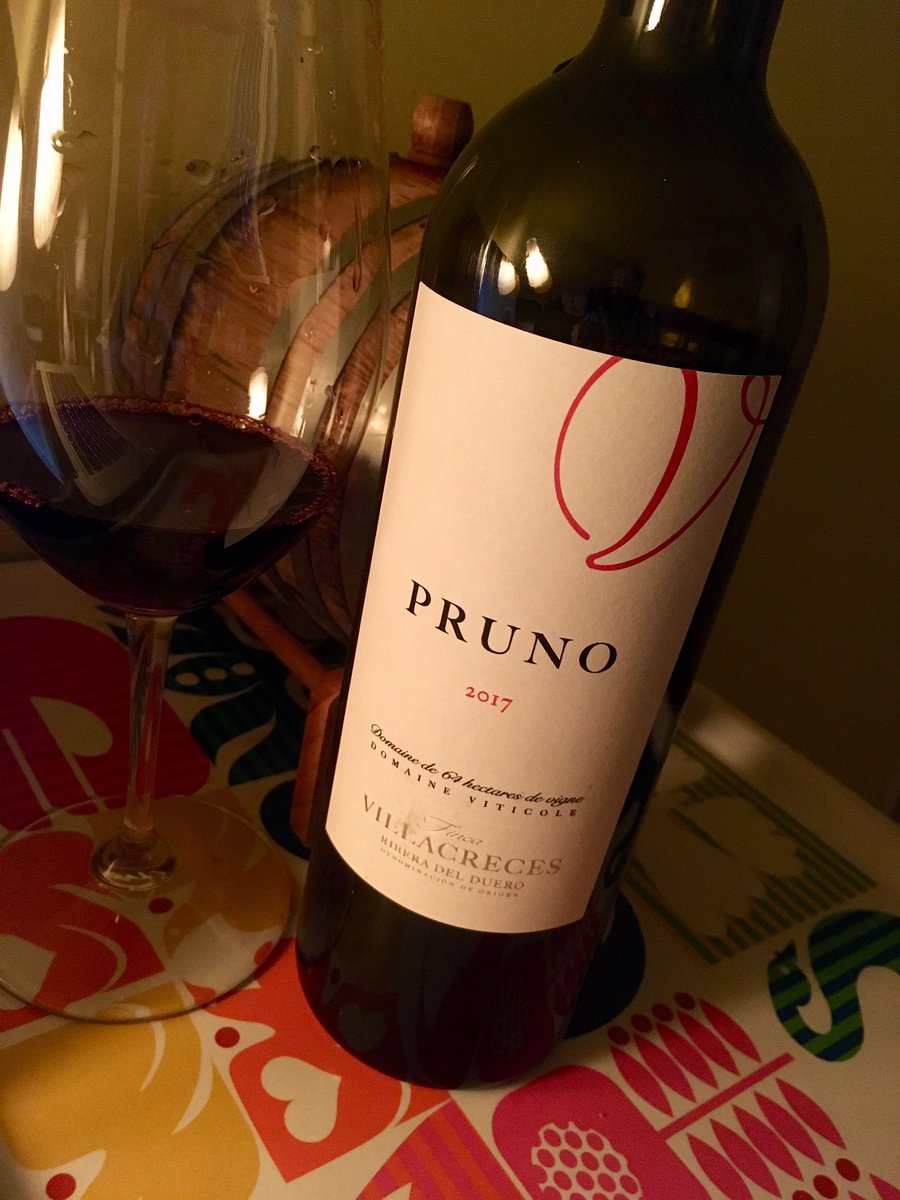GrapeyWine's tweet photo. 🇪🇸 ‘17 @FcaVillacreces: research tells me the grapes in this #RiberaDelDuero “Pruno” used to go into #FlordePingus + the vineyards are next door to #VegaSicilia… tasty #TintoFino w fine acid 👏 https://t.co/uqeGX4DowQ