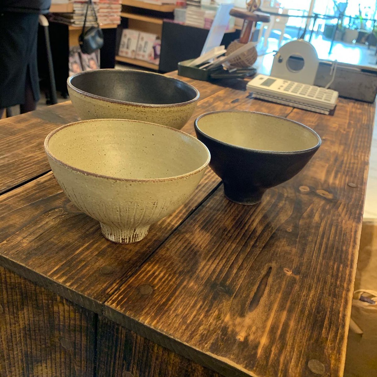 Mego 牧野潤 函館蔦屋書店pop Up Shop Gift From Hand To Hand Vol 4 6日目 飯碗です 少しフォルムを変えました 大きめの器では汁物にも良いです 牧野潤 Mego器 函館蔦屋書店 蔦屋書店popupstore 器 暮し Popupshop 北海道 T Co