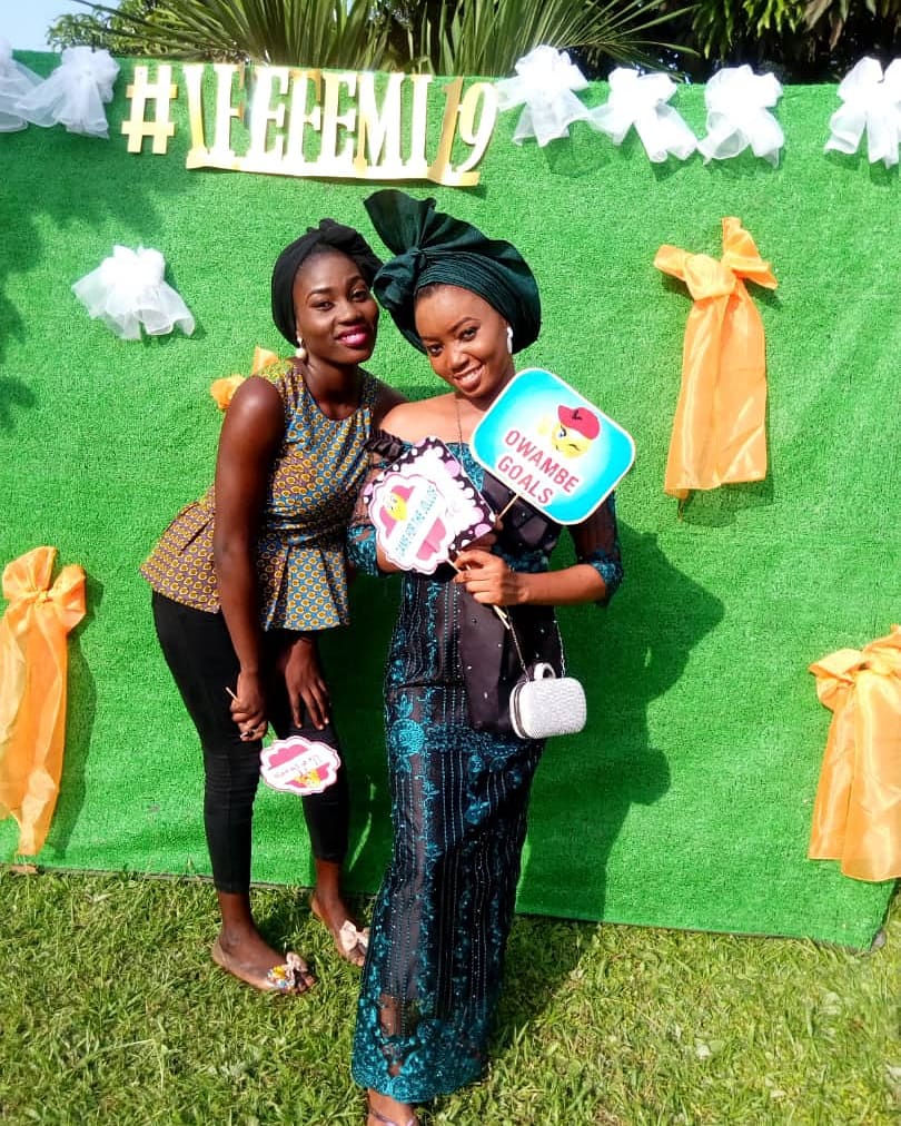 EventsbyPearls's tweet photo. Wedding guest of #IFEFEMI19
📸: @fidelitystudios

Decor: @nafdecor
.
Planned and coordinated by @eventsbypearls
#Eventsbypearlsweddings #weddingsmadeeasy
#IbadanWeddings #HappyHome #BeautifulBeginning #MarriageWorks #RelationshipGoals  #ibadanweddingplanner #ibadaneventsdecorator https://t.co/1oTH1lMG0U