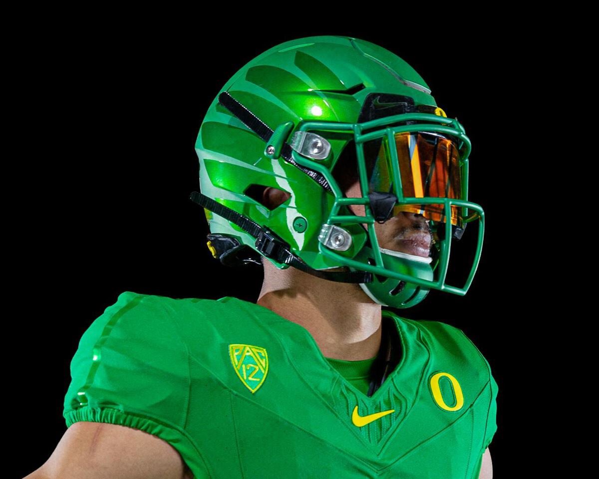ojwilliams22's tweet photo. After a great phone call with @CoachArendsUO @knnysndrs I am humbled to receive a PWO to play football at The University of Oregon #scoducks @OremTigerFball @jdhill72 @levelupelitesFB @DMahina84 https://t.co/7COHh7EX6o