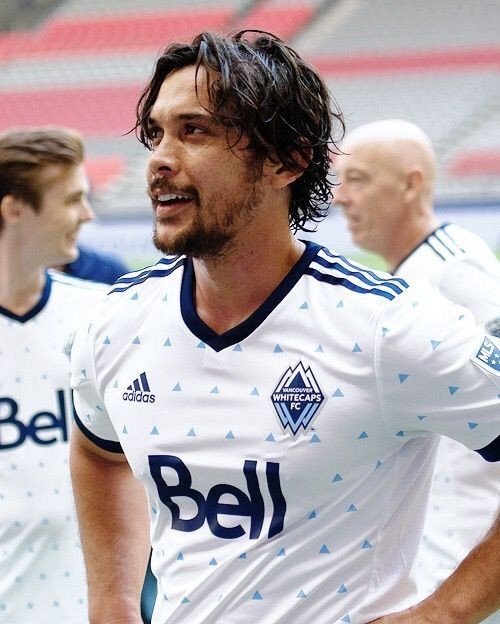 Tefi57369034's tweet photo. I mean look at him
#bobsday #Bellarke #The100 #bellamyblake #BobMorley https://t.co/3BxtzB66x7