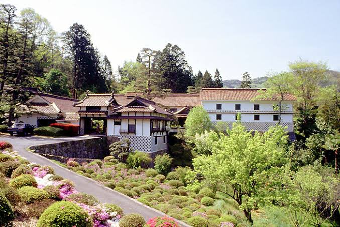 おさむし Sur Twitter 放送前ですが ダイジェストから判明する一部ロケ地紹介 きちんと映像を見ているわけではないので 間違いもあるかもしれませんが 亀の湯のロケ地は先日もお伝えしましたが 伊豆蓮台寺の金谷旅館千人風呂 悪魔の手毬唄 T Co