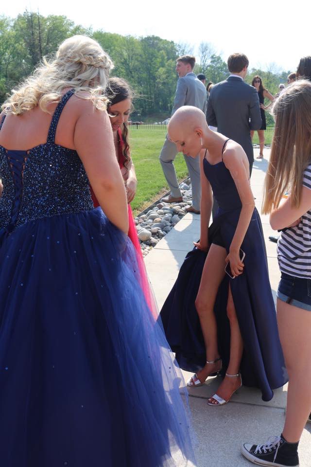 ReillyKidwell's tweet photo. rest easy angel, we love you💛 https://t.co/FKn4kqcTqa