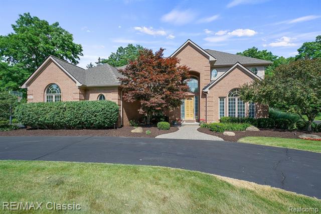 remaxclassicmi's tweet image. We are looking for a buyer on 3401 Green Hill Crt #WestBloomfieldTwp #MI  #realestate tour.corelistingmachine.com/home/CPDSWM