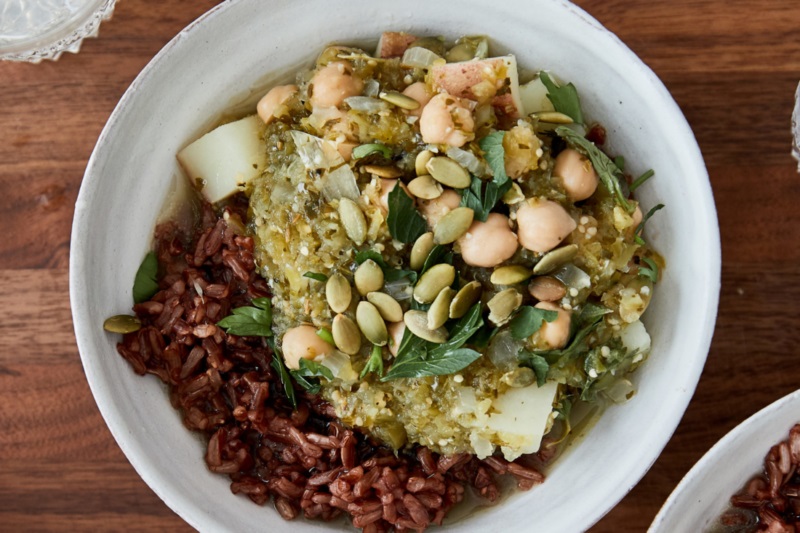 thevegetariandi's tweet photo. Vegetarian Chile Verde with Garbanzo Beans
#Healthyfoods #Recipes #Healthyrecipes #Recipestocook
Learn the recipe here: https://t.co/lqAclDuPdX https://t.co/Rm3QeXCAx6