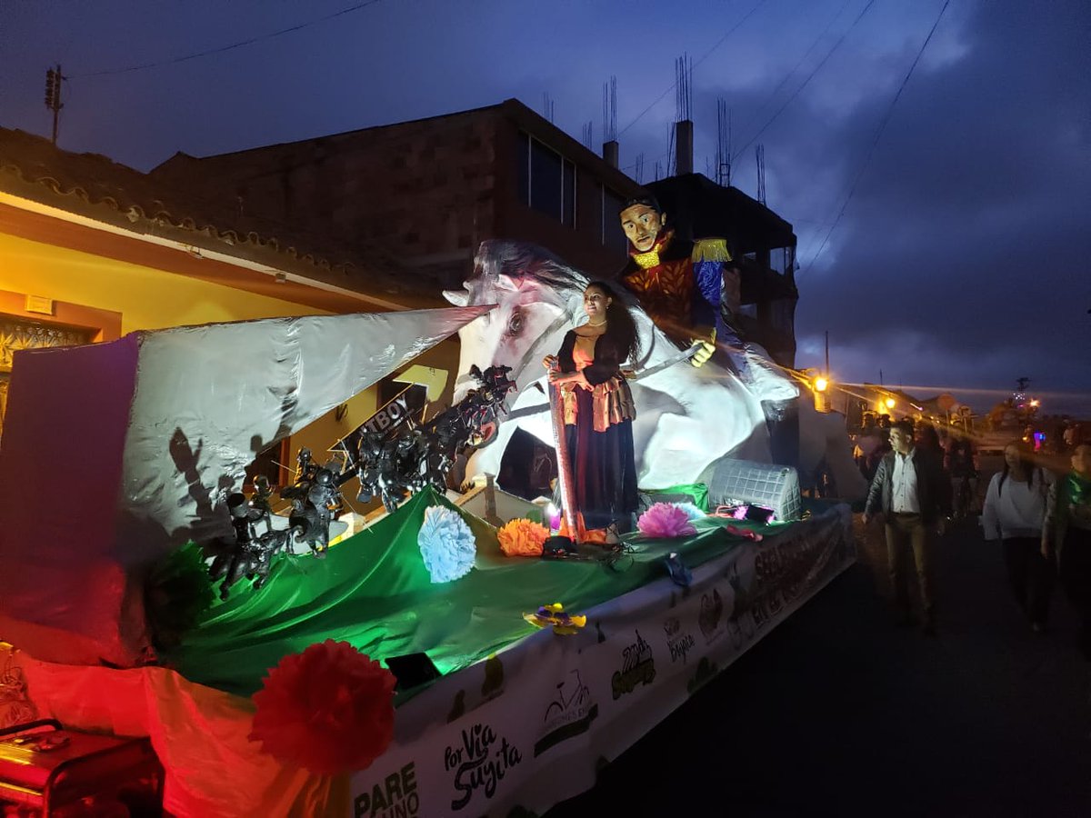 ItboyBoyaca's tweet photo. #Hoy @NuestroITBOY presenta la carroza Seguridad Vial en el Bicentenario, dando vida a la conmemoración de la Batalla de Boyacá y la Campaña Libertadora, y que en 2019 cumplen 200. https://t.co/irwzrdvUvC