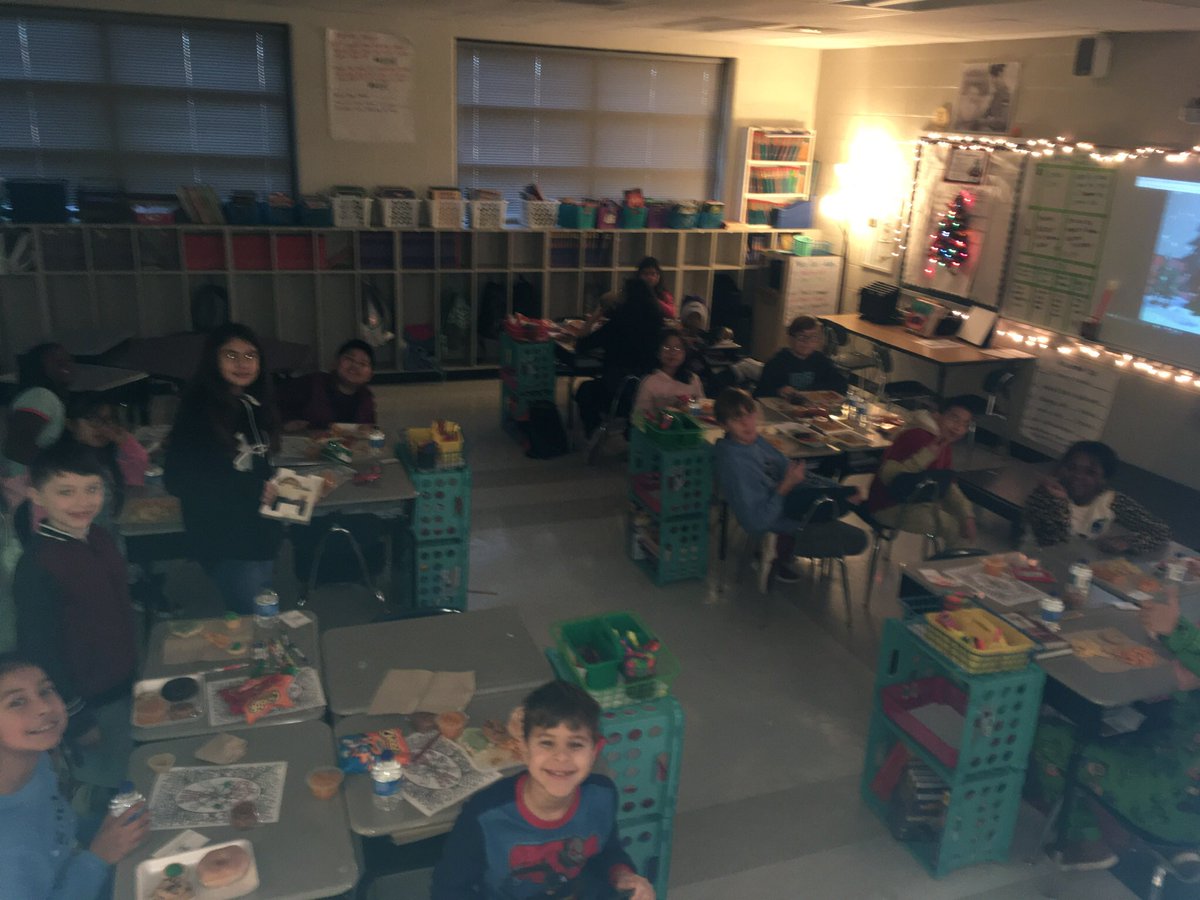 Wishing you a Merry Christmas from all of us! <a href="/SmyrnaPrimary/">Smyrna Primary</a>  <a href="/feliciajames04/">Felicia James</a> <a href="/MrsAngelineHale/">Angeline Hale</a> <a href="/rucoschools/">Rutherford County Schools</a> <a href="/DrMarkJGonyea/">𝕄𝕒𝕣𝕜 𝕁 𝔾𝕠𝕟𝕪𝕖𝕒, EdD</a> #huskyexcellence