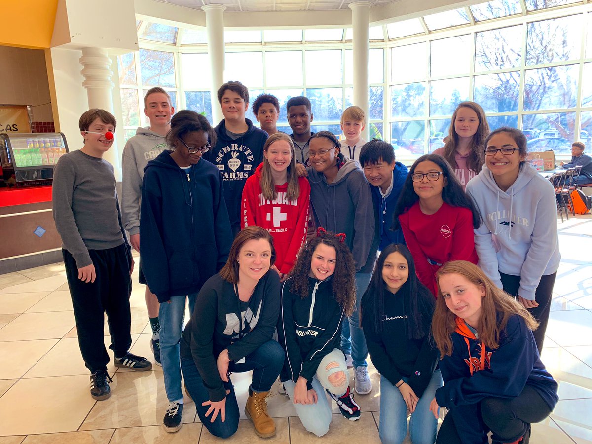 MrsCremer8's tweet photo. Andrejak Homeroom, checking in!!! #Missing5 One day, we will document all of us together(sigh). SUCH A GREAT GROUP, LOVE YOU ALL! https://t.co/sy5pM6AkSN