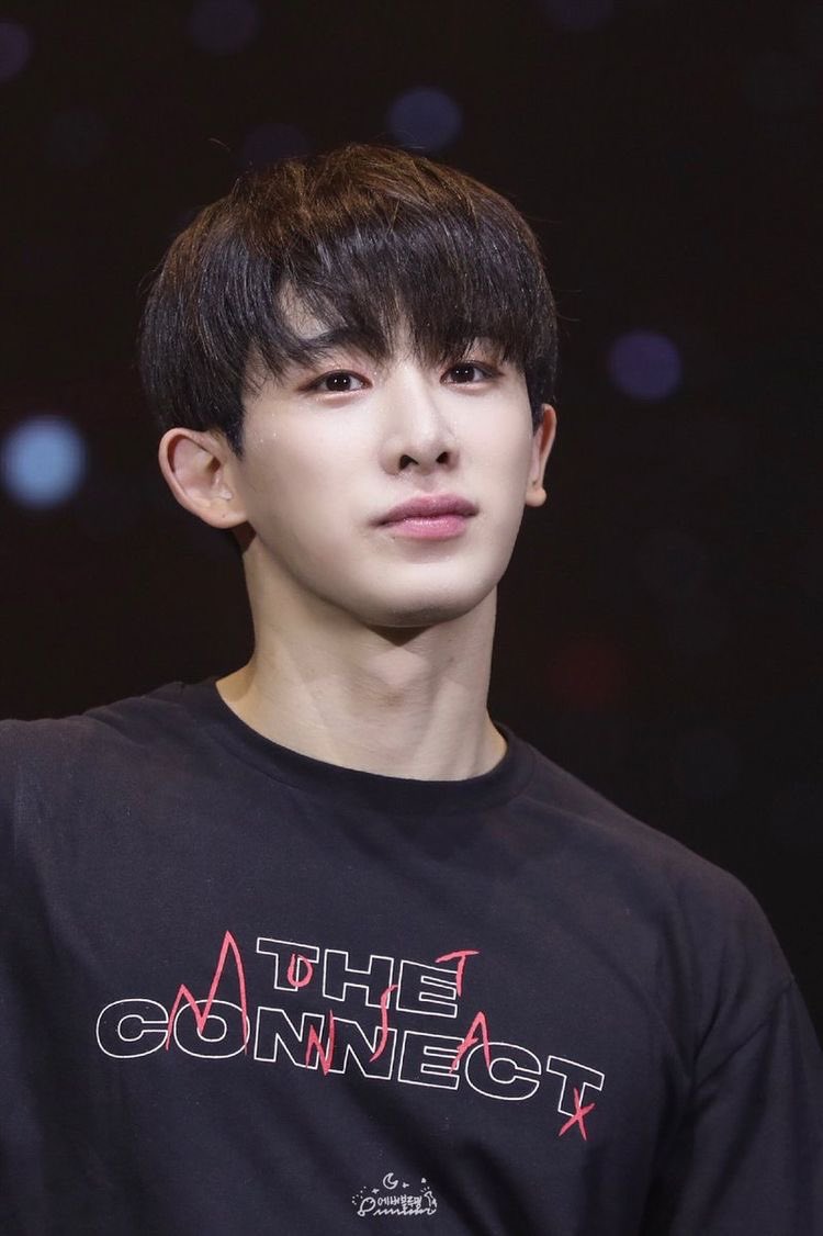 m_monstaa's tweet photo. またすぐに会えるって信じてる😢
ウォノに会いたい ..  🐰#MONSTAXArtistOfTheDecade https://t.co/KgFyGsmPRK