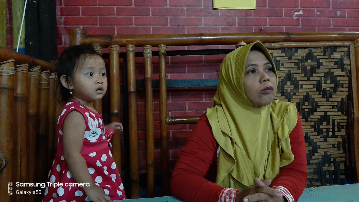 khusaini770's tweet photo. #malam2palingenakitu dinner bareng keluarga🥰
.
.
.
#syurgaku🥰 https://t.co/9dVfDPeK1I