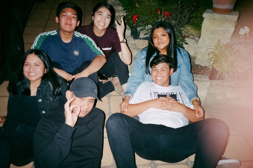 scallanta_'s tweet photo. FRIENDS ON FILM 📸 https://t.co/Igm4MnW5wi