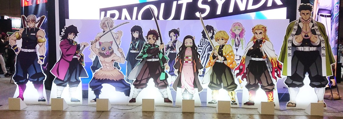 鬼滅はやっぱり人だかりがすごかった!!!中の人のサインそれぞれキャラの雰囲気に合ってて可愛い?❤️ 