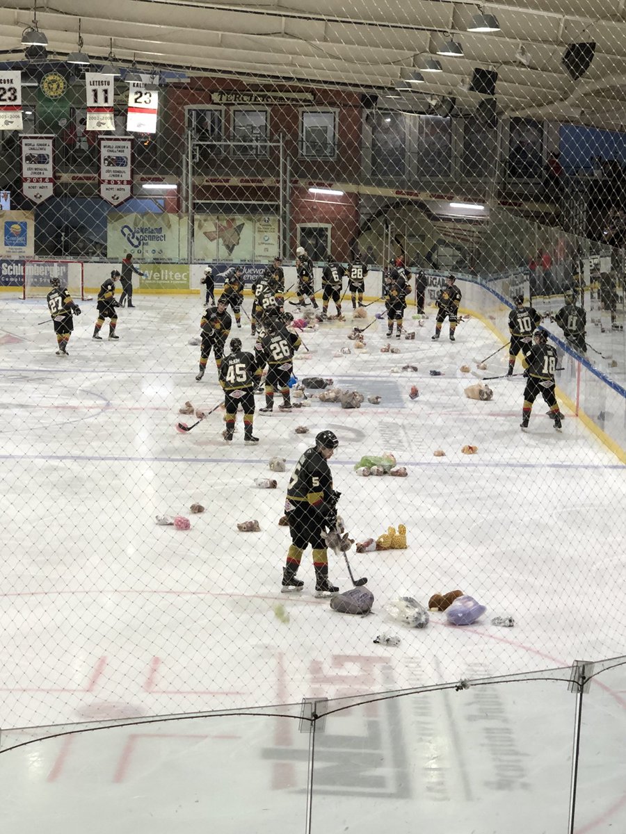 Teddy Bear Toss. Bonnyville.
