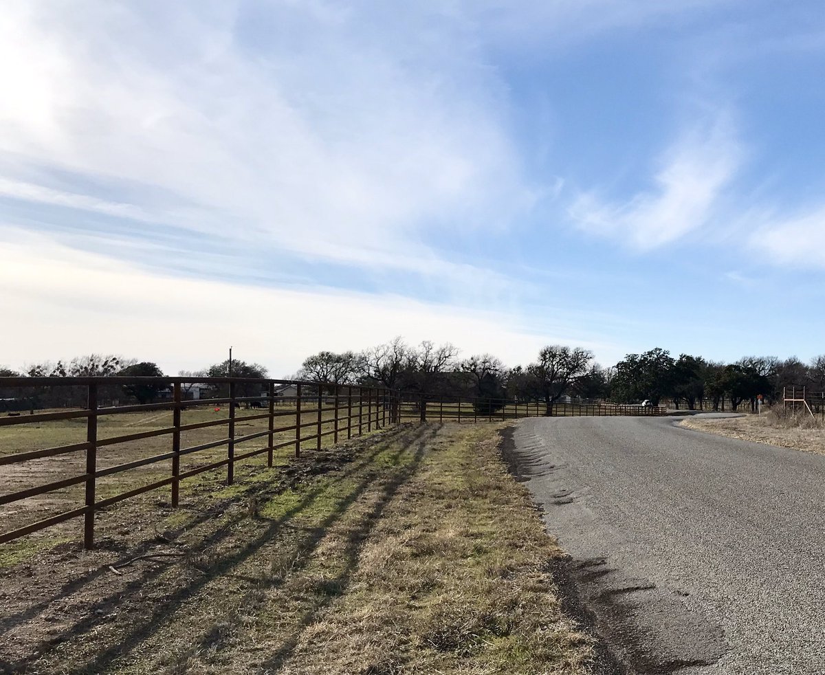 hrpservices's tweet photo. Continuing to move right along on this LARGE 5 rail pipe fence job for a previous client. The fence accents this beautiful piece of property nicely! #HRPServices #HRPServicesTexas #Annetta #parkercounty #texas #steelconstruction #metalhomes #barn #shop #equinefacilities #arena https://t.co/45idkj55XI
