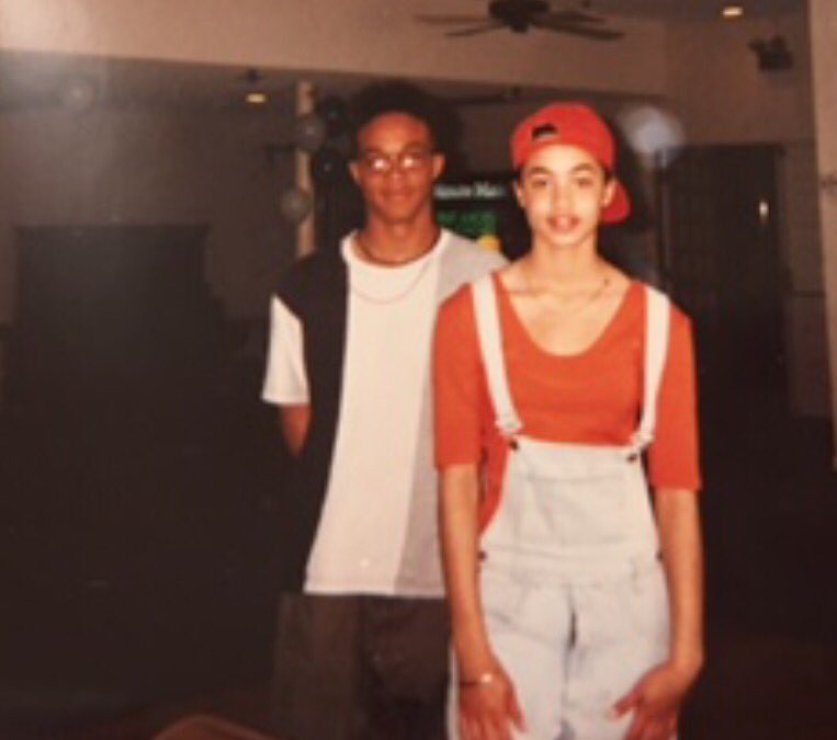 MsWrightSays's tweet photo. #FBF I think I was 13 or 14 in this pic with my homeboy. Thank goodness I finally grew into my arms lol. Orange is still my favorite color. #flashbackfriday #silverkakes #1990s #90s #hiphop #hattotheback #krisskross #crosscolours #era #40yearsofgoodfortune #21daysto41 https://t.co/YThanLgiKs