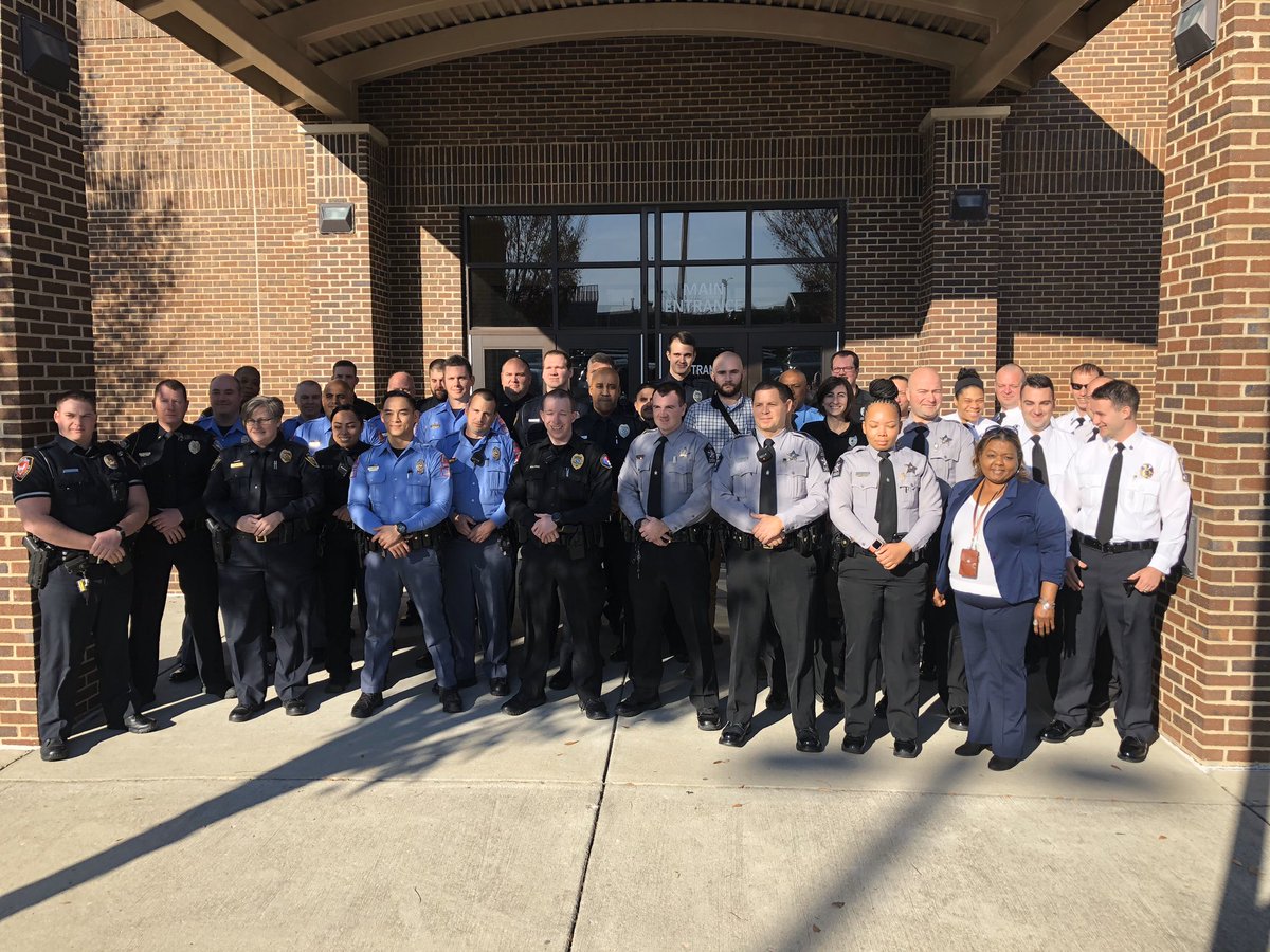 ChiefLetteney's tweet photo. Congrats to @ApexPolice officers and staff from other local agencies on your grad from the @waketechcc @Alliancebhc #CrisisInterventionTeam training program! We’re closing in our goal of 💯% trained so we can provide the best service to our community! @TheIACP #OneMindCampaign https://t.co/Fv3ylkFr6D