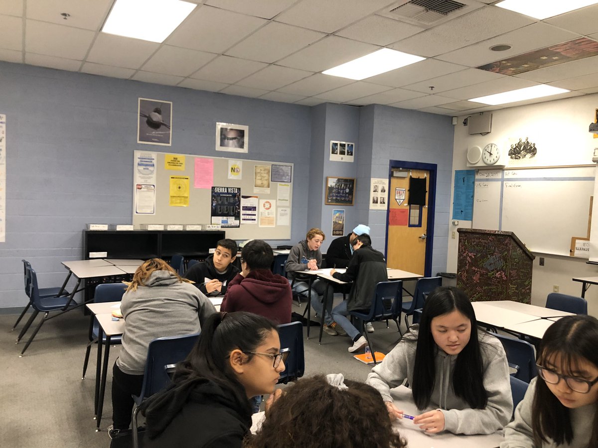 Anzalone4Ed's tweet photo. In order to continue moving the needle in the right direction, we need teachers to think creatively &amp; differently than ever before. Kudos to @LVStreets17 &amp; his SV Govt students - teaching/learning compromise, while exceeding state standards. @SuptJaraCCSD @DeptSuptGullett https://t.co/jqXyRZCr9n