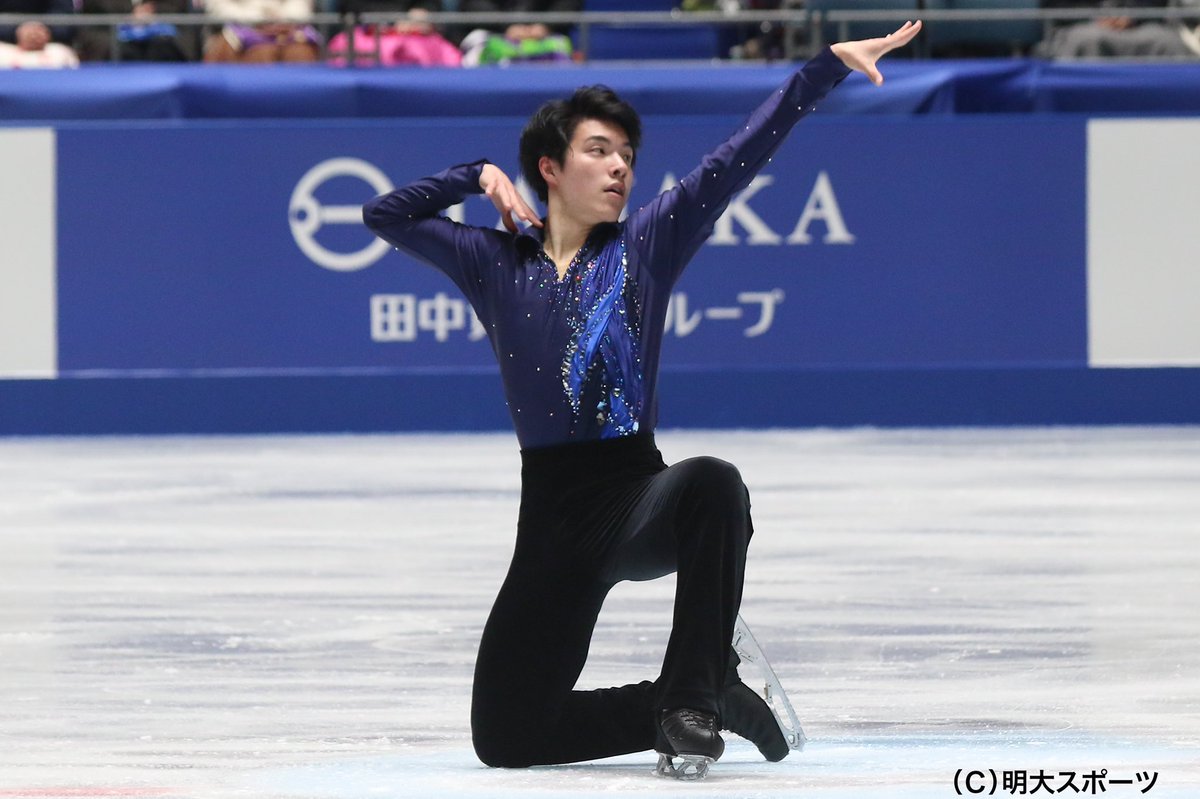 明大スポーツ新聞部 Na Twitteru 速報記事 スケート部 フィギュア部門 男子の戦いが始まる 山隈がｓｐ15位でｆｓ進出 第回全日本選手権 写真 演技終わりの決めポーズを決める山隈 T Co Ipeduy47kx Meiji フィギュアスケート や明n1 全日本