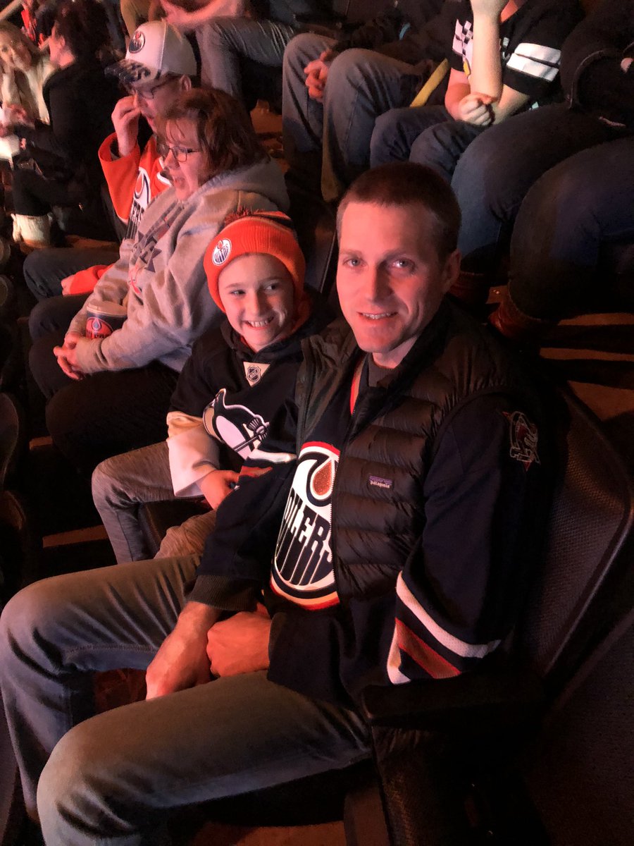 hdeobald's tweet photo. #letsgooilers https://t.co/g6JpJSlc1w