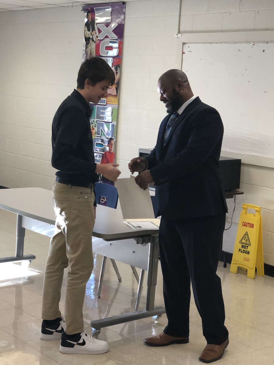 azkacademy's tweet photo. Thank you to our Middle School Program teachers for coordinating an amazing Awards Program for our scholars! Our achievement would not be possible without your hard work and dedication to our youth! #gscssteprightup #gscscustomerservice #mindchange #azkacademy https://t.co/jkOVlBpzBh