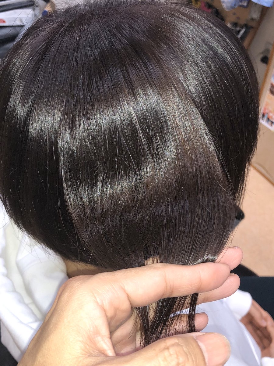 TeamPrest7's tweet photo. #輝髪水分ヘアカラー のお客様
今年も分厚い #パーカートレーナー 着て来て怒られた女子ちゃんww
#ボブ #bob #可愛い髪型 #可愛いヘアスタイル #ピカラ #picolor 
#ヘアオペ #サニープレイス #清水区 #理容組合店  #HairSalonTODA #清水区ヘアーサロントダ #ヘアスタイル #レディースヘア #静岡市 https://t.co/7izDMULFVg