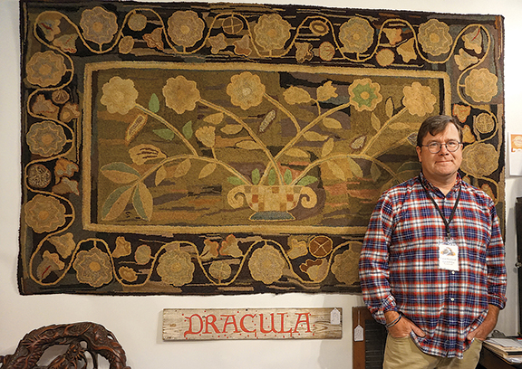 AntiqueDigest's tweet photo. Seen at a recent antiques show: the “Dracula” sign was $225, and a great 53" x 87" hooked rug, $2800, offered by Joshua Steenburgh of Pike, New Hampshire https://t.co/ZGj0KQ3yaJ #antiques #antique #dracula #Americana #hooked #rug #art #testiles #textile #sew #sewing https://t.co/UPAgtTHQ3p