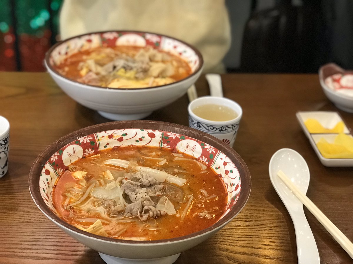 wooseok_give's tweet photo. 수플레 첨먹어보는날----🌟 https://t.co/hFZCAT3sM8