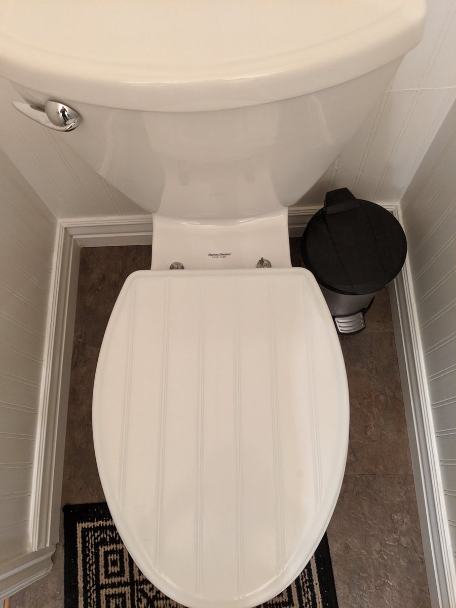 WaterModeler's tweet photo. A #OneFlush at a house party tonight (used with permission). Great food. Multiple thanks for writing the blog post. Several #Offline toilet chats. And a #OneFlush pledge to post on #Facebook. Will the #OneFlush materialize? Thanks for a fun evening 😊 https://t.co/GNQsLKHq5R