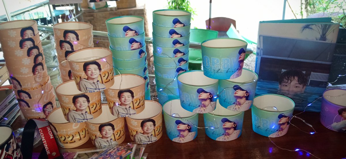 han131naaah's tweet photo. Bohol iKONICS! Come and get these beautiful cupsleeves from @KIMBOBnation . 
Here at Passiflora Cafe, JJ's Seafood Village, K of C drive, Tagb City.
#BeautifulBOBBYDay 
#LoveAndFallWithBobby https://t.co/EHaTk9FFXS