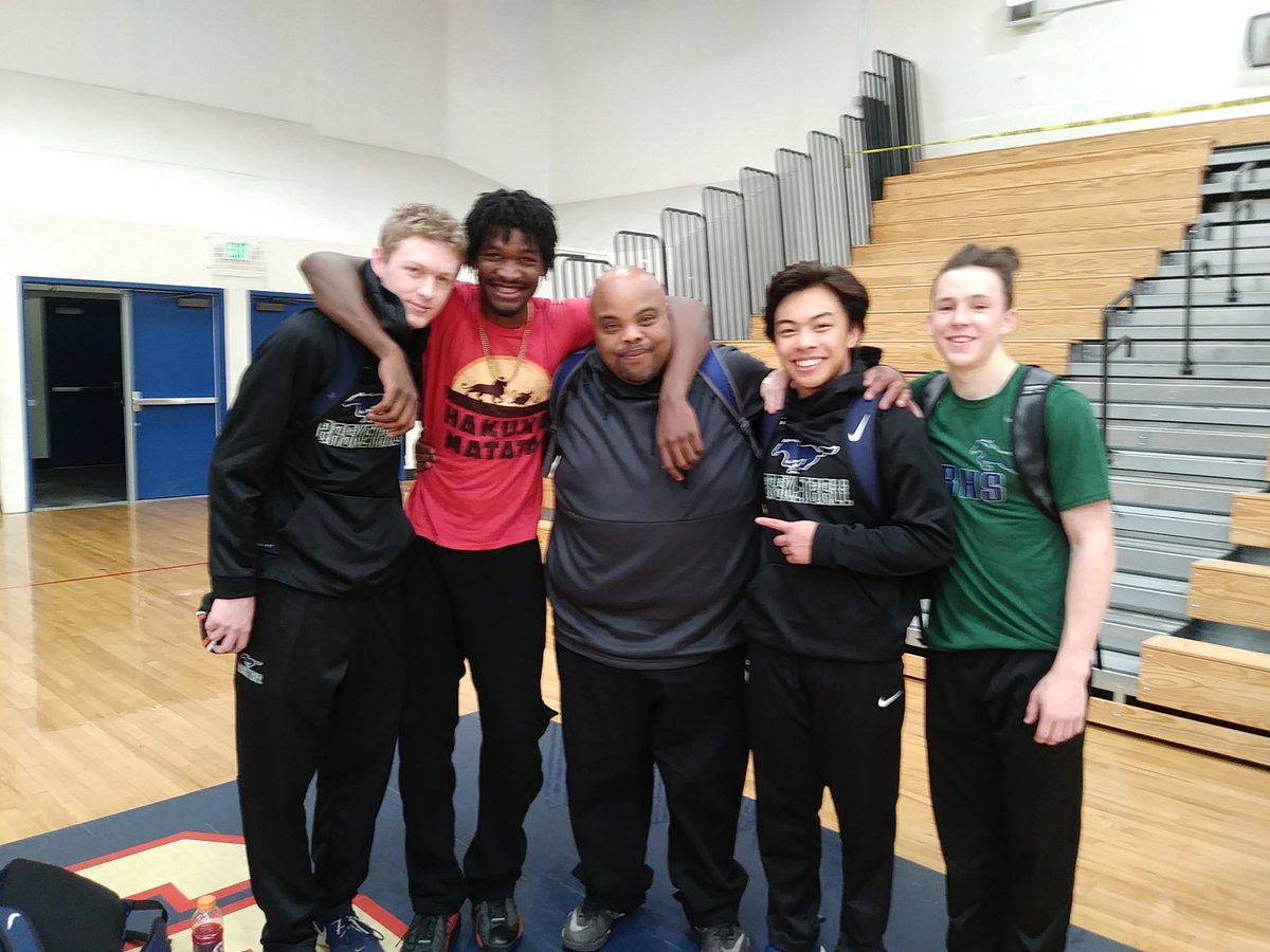 EJHAWKIII's tweet photo. Great watching the 4 Jam On It Senior members play well and get it a Solid Road win vs Reno High School. Definitely excited about our Upcoming Spring Season when we are all back together. @JamOnItEvents @allnevadahoops @nevadapreps @PrepHoopsNV @NorthernNVPreps https://t.co/LmHTPRWZa9