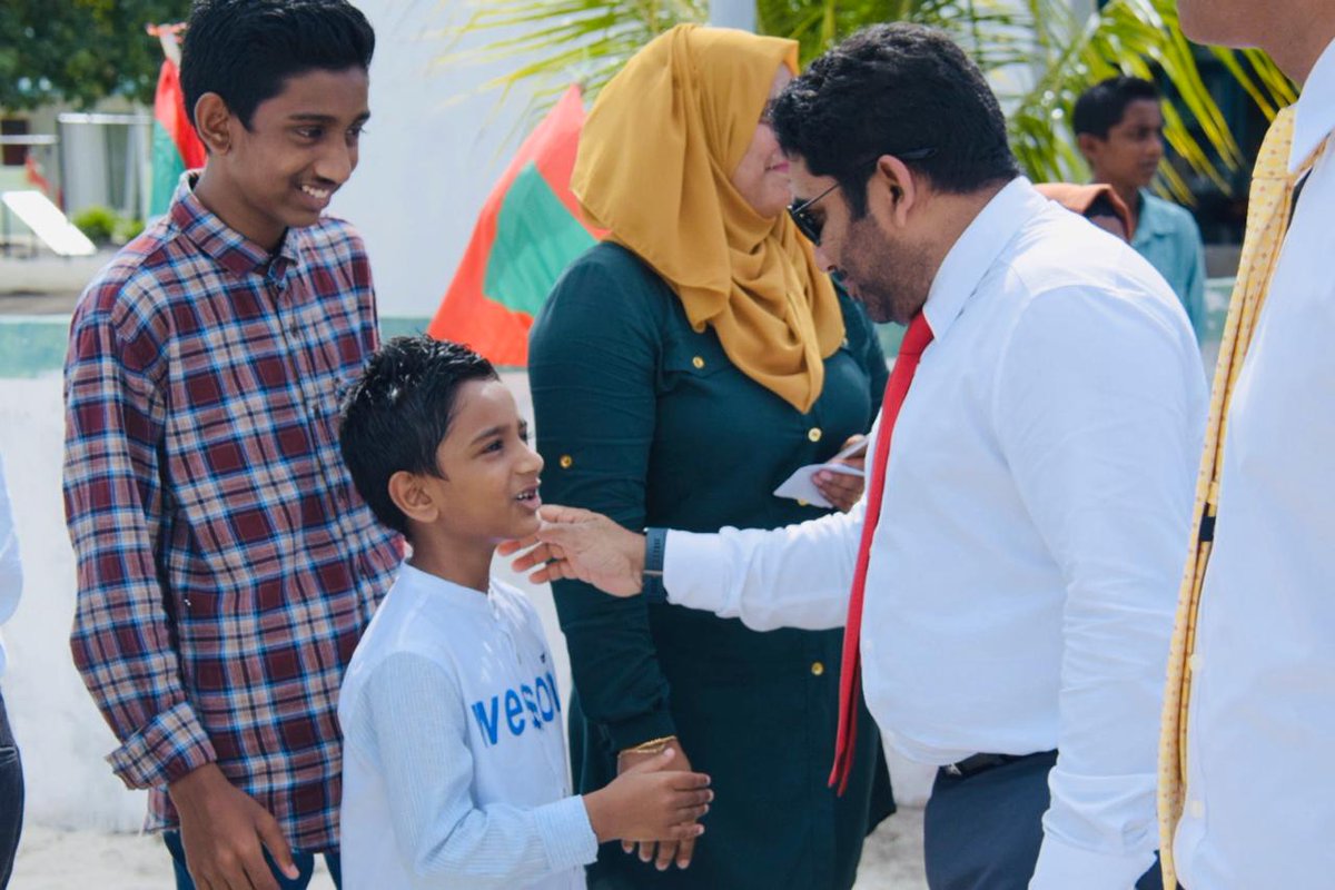 GRH_MV's tweet photo. "ހައްދުންމަތީގެ ސިއްޙީ ޙިދުމަތަށް އިންޤިލާބީ ބަދަލެއް އަންނާނެ"
=  ސިއްޙަތާއިބެހޭ ވަޒީރު =
@ameenex @MoHmv https://t.co/LAMzeLNrFN