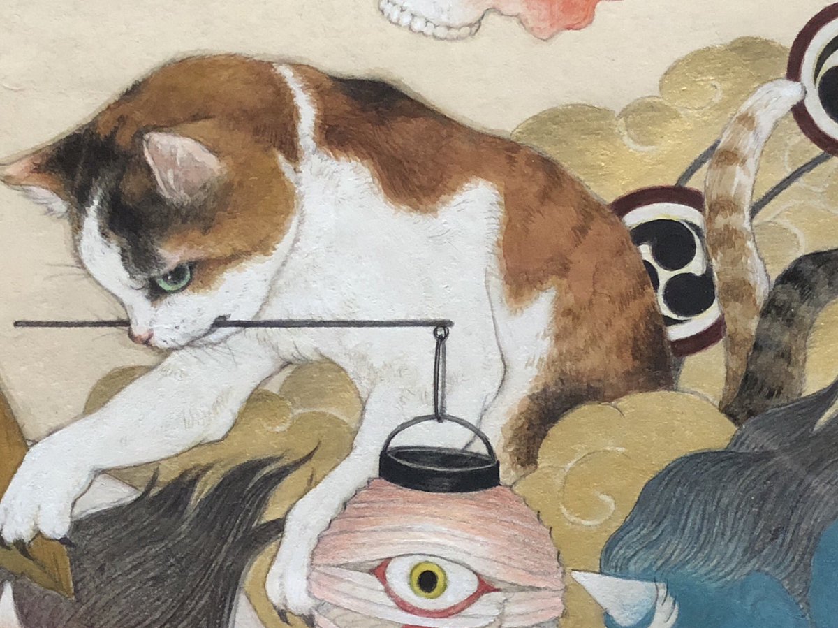 日本画家の山科理絵さんから「今昔百鬼夜行」の口絵に描かれた絵をいただきました!なんとここに描かれてる猫又はうちの猫がモデルなんですよー。「つむぎちゃんに」ってとっても過分なモデル代。うちの猫も喜んでいます。たぶん。
うちの猫も長生きして尻尾が分かれますように。お守りにします! 