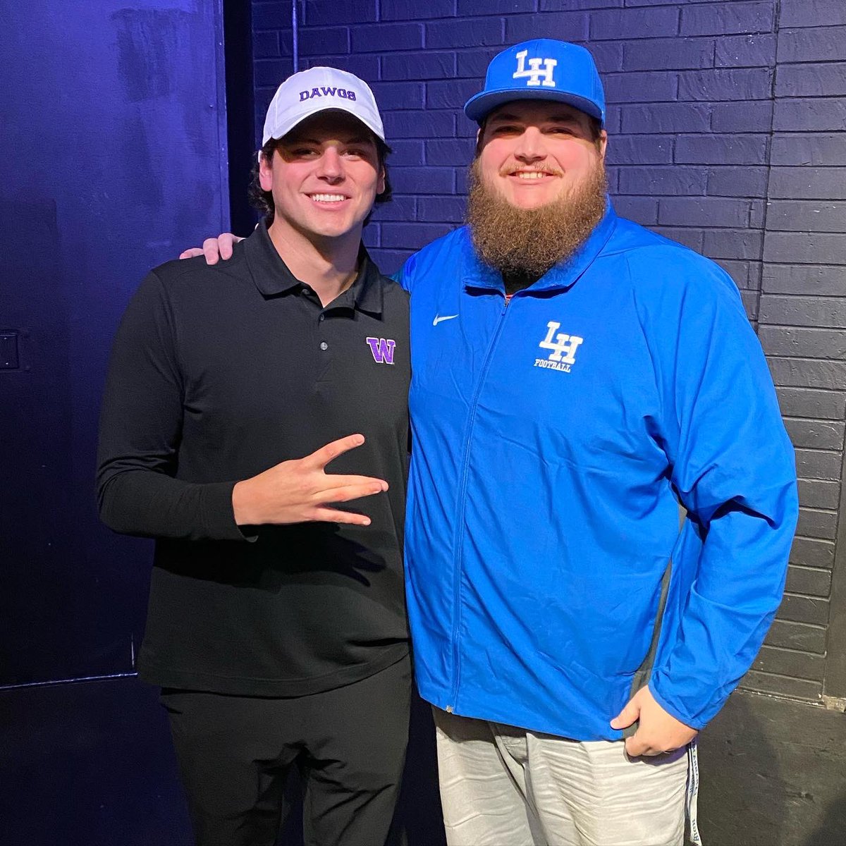 JoshoYouKnow's tweet image. Gotta give a special shout out to @westmason17. This young man made it his goal to play at the next level for @UW_Football and yesterday he signed his NLI to do so. Proud of where Mason is going and super excited for him to get a chance to pursue his dreams. All love. #WBTNP