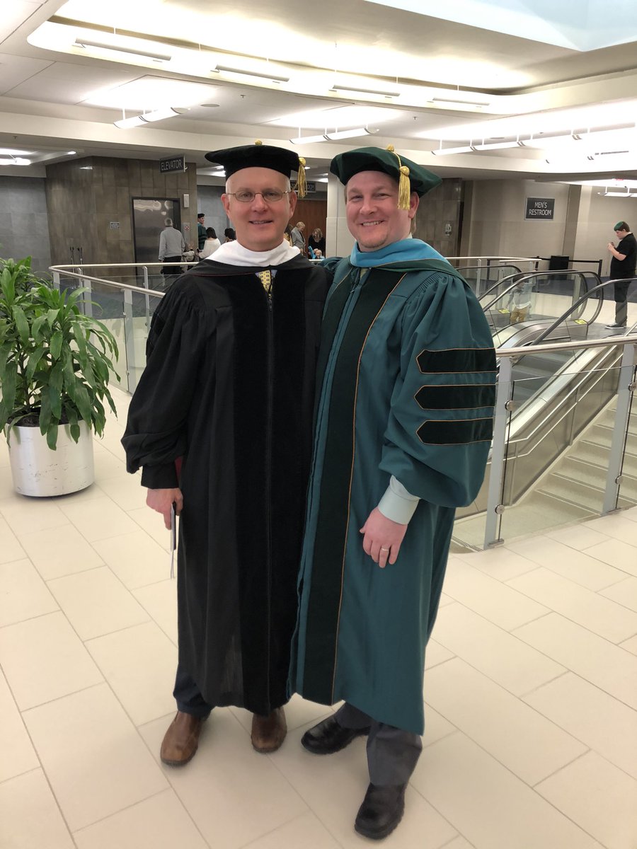 MMatsonDPT's tweet image. #DPTin2 @BaylorDPT hooding ceremony. Thank you @AussieLouie @ptreviewer