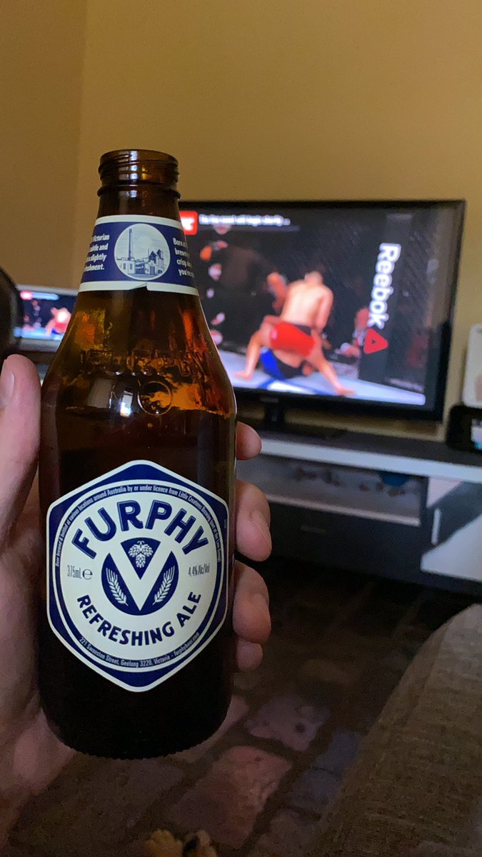 leemetprits's tweet photo. Australia ๐ฆ๐บ how we doing? #UFCBusan #UFCAUS https://t.co/psKtiHfnxx