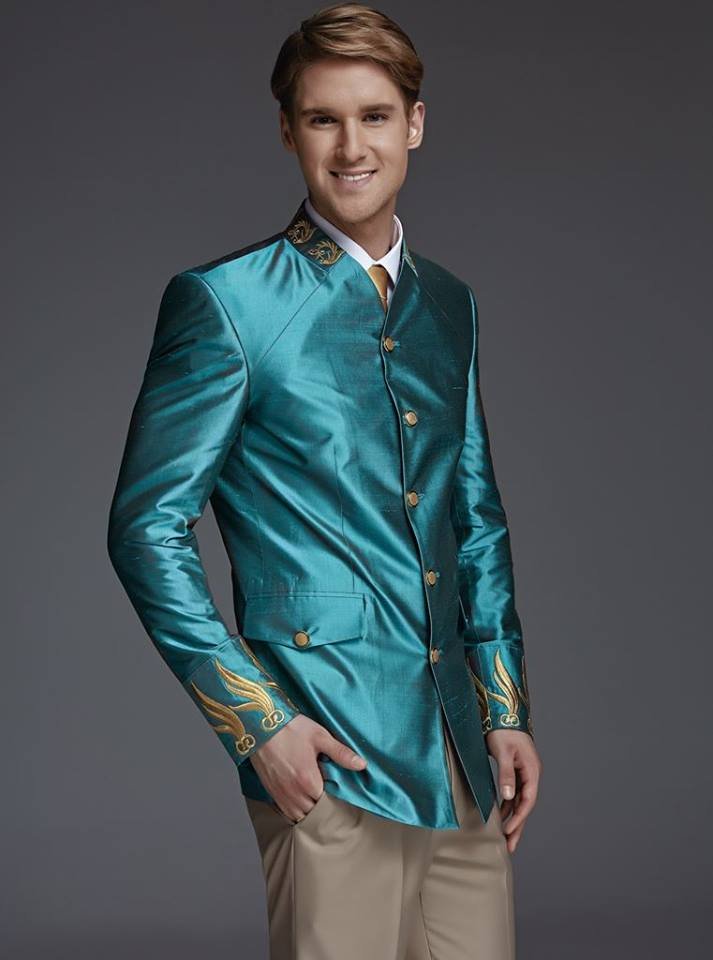 şimdi tam zamanı gideceğiniz adresi biliyorsunuz.
Çekin üniforma.