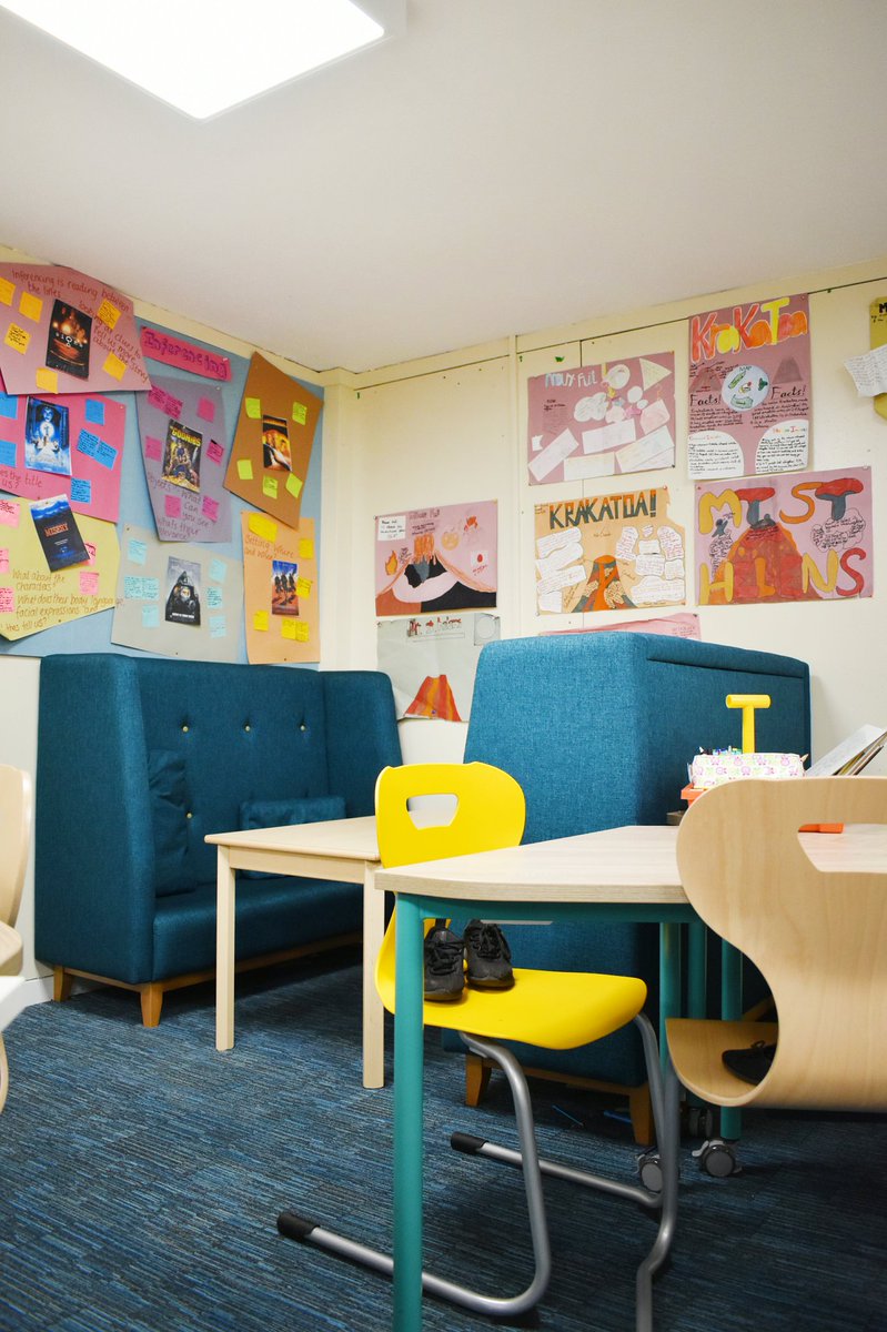 LesleyMcMillan1's tweet photo. #beforeandafter new Buckstone Primary classroom furniture! The colours was chosen by the pupils - I'm impressed by the carpet and upholstery choice #Teal #colour #codesign #flexiblelearningspace https://t.co/Ef1Smrx4lW